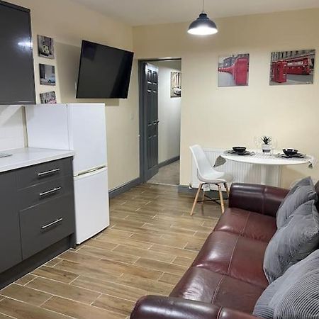 Modern 2 Bedroom Apartment In Derby City Centre מראה חיצוני תמונה