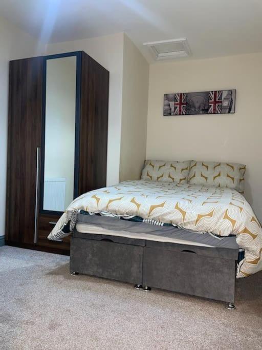 Modern 2 Bedroom Apartment In Derby City Centre מראה חיצוני תמונה